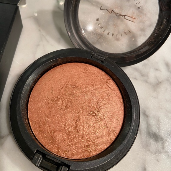 Mac Mineralized Skin Finish in Cheeky Bronze - Picture 7 of 8